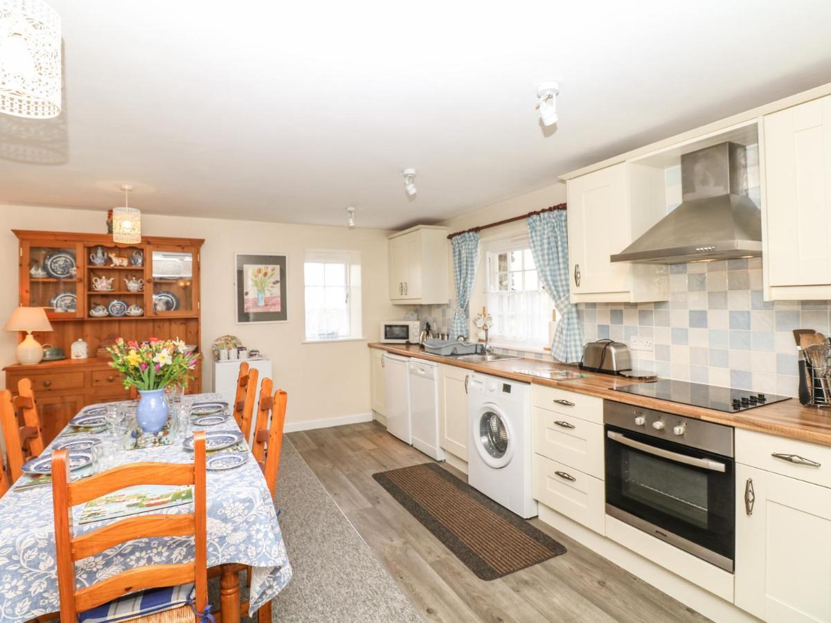 Badger Cottage Mawgan エクステリア 写真