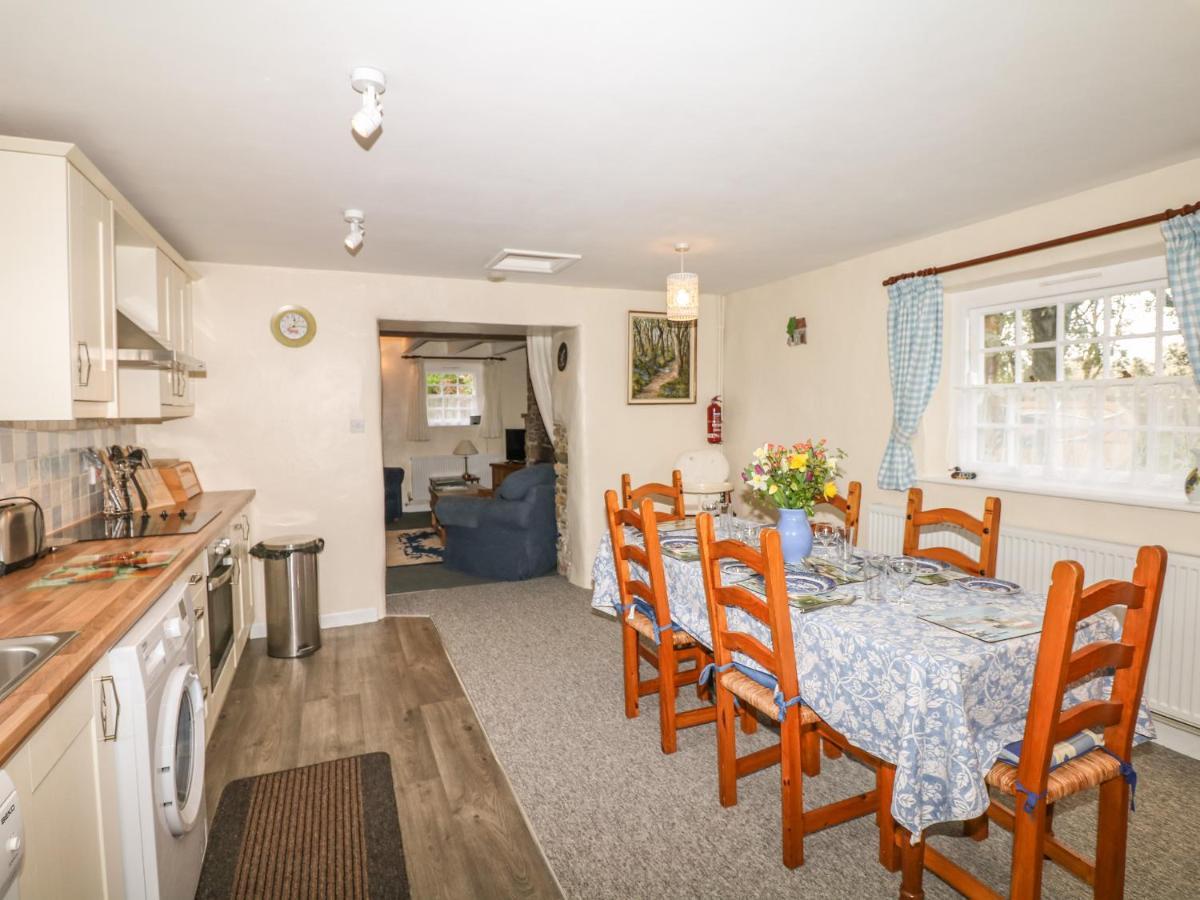 Badger Cottage Mawgan エクステリア 写真