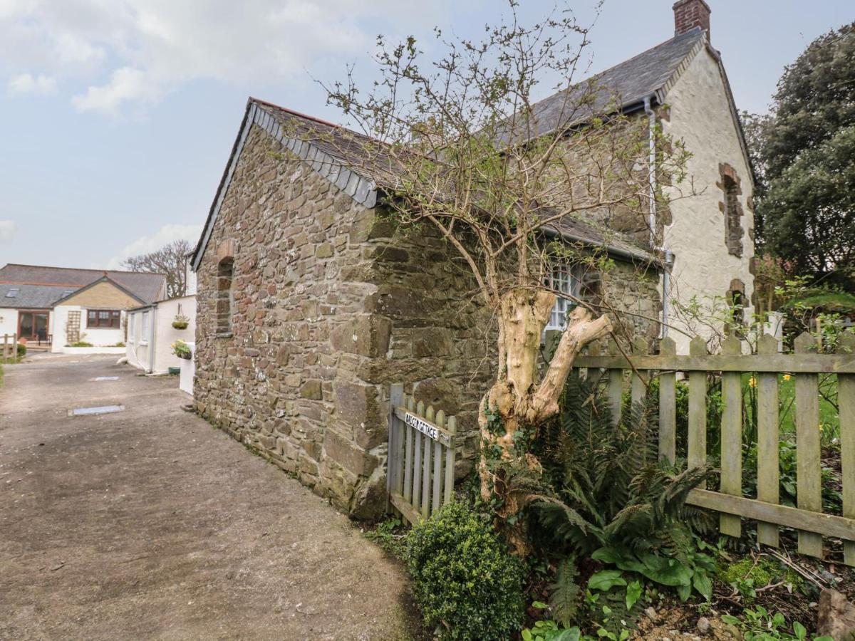 Badger Cottage Mawgan エクステリア 写真
